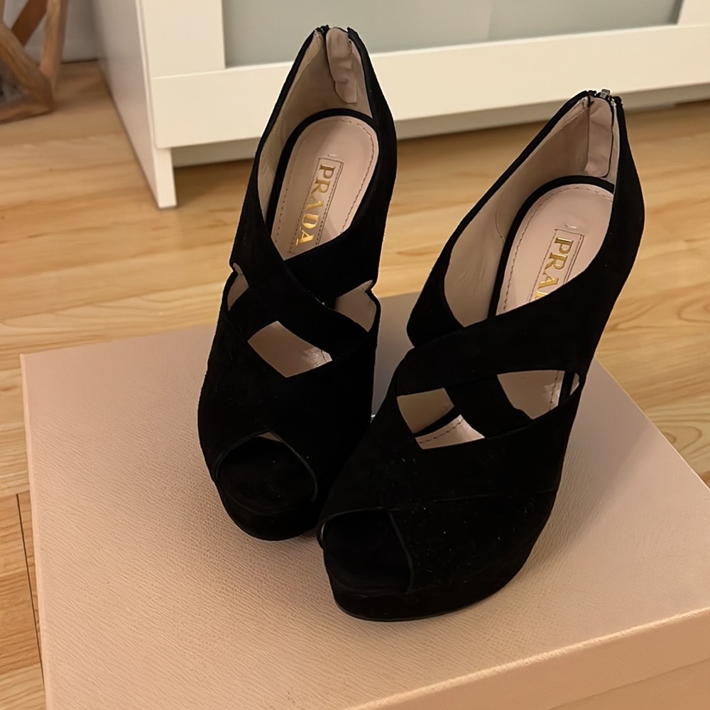 Prada suede wedge size 36.5 - Picture 3 of 7